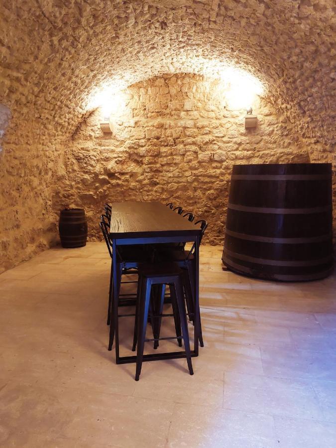 La Closerie D'Escalin Gite 12 Personnes Et Jacuzzi La Garde Adhemar Exterior photo