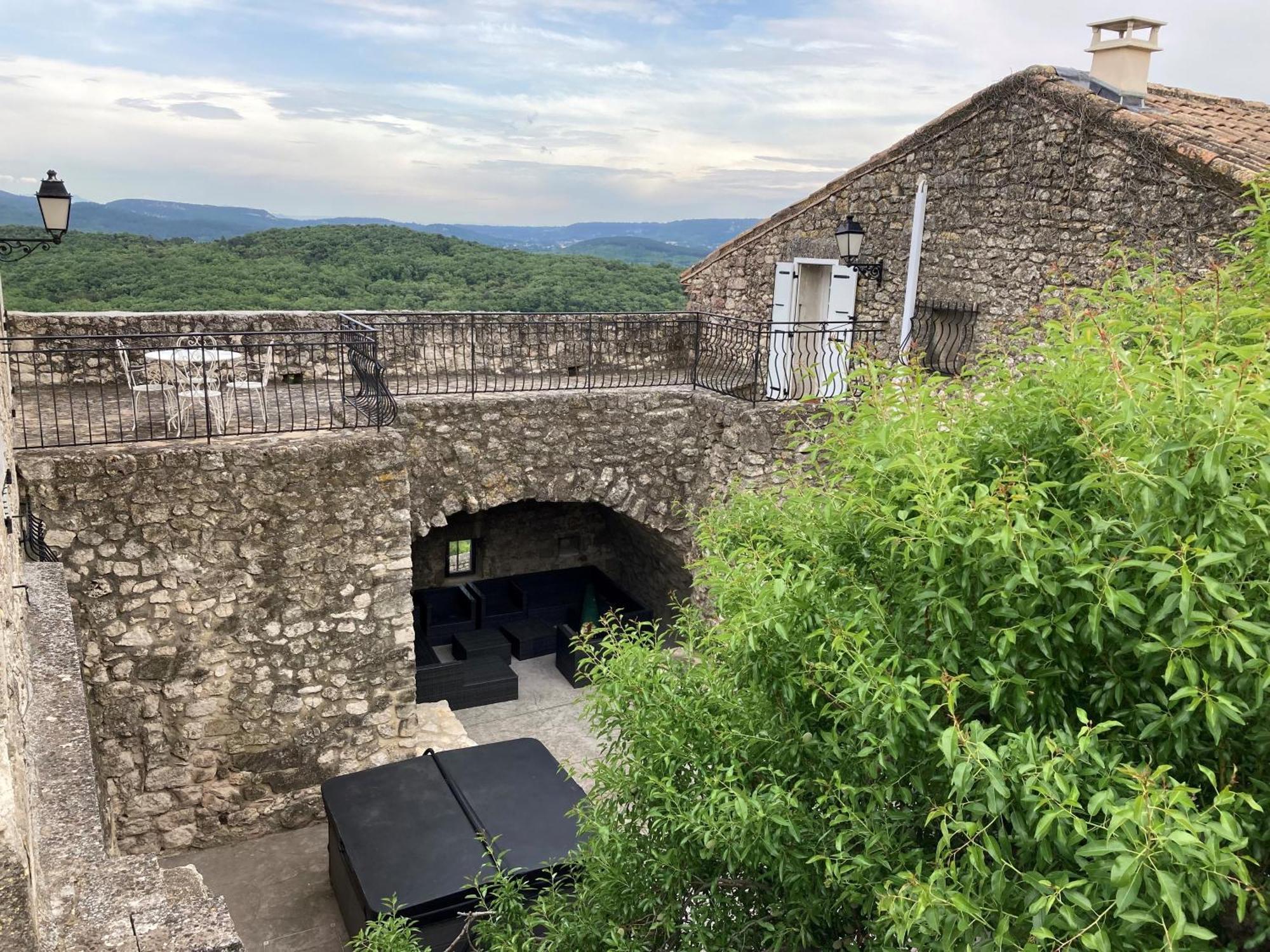 La Closerie D'Escalin Gite 12 Personnes Et Jacuzzi La Garde Adhemar Exterior photo